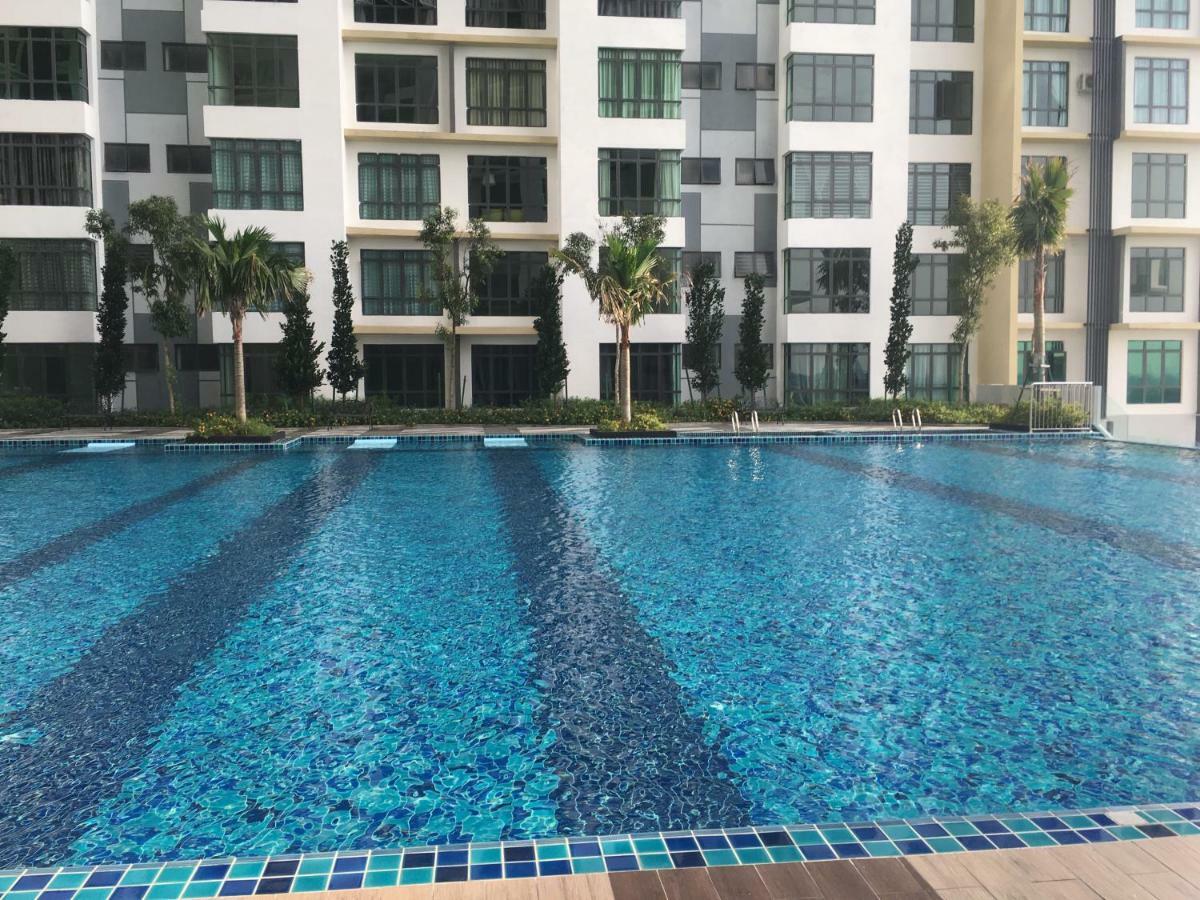 Arc Austin Hill Apartment Johor Bahru Exterior foto